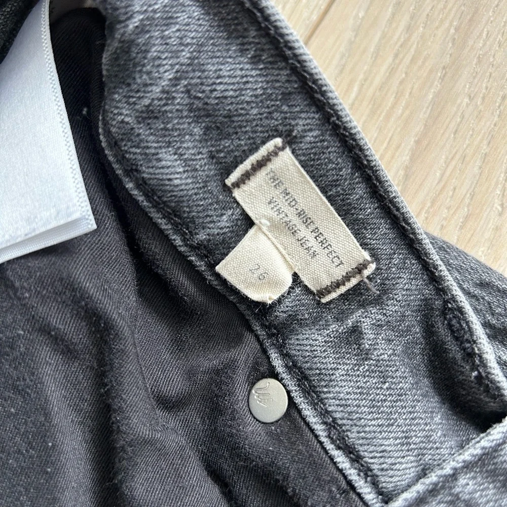 Madewell The Mid-Rise Perfect Vintage Jean in Lunar Wash - Picture 6 of 6